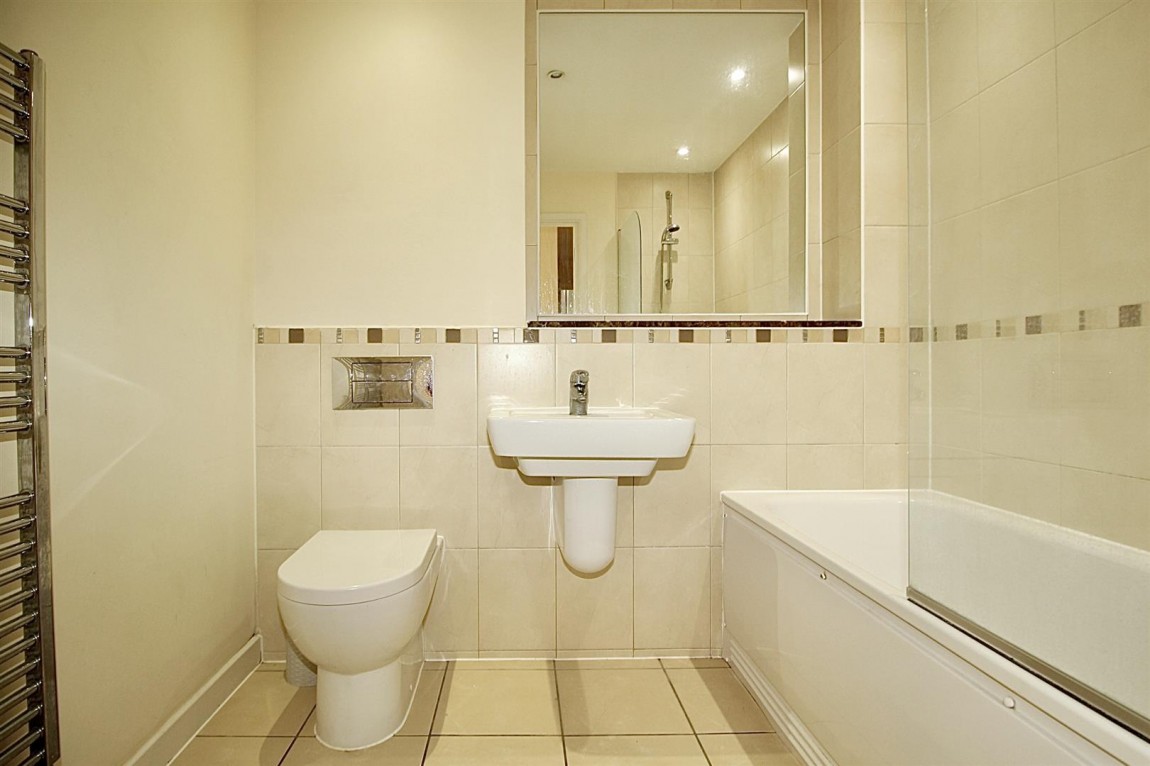 Images for Cosmopolitan Court, 67 Main Avenue, Enfield