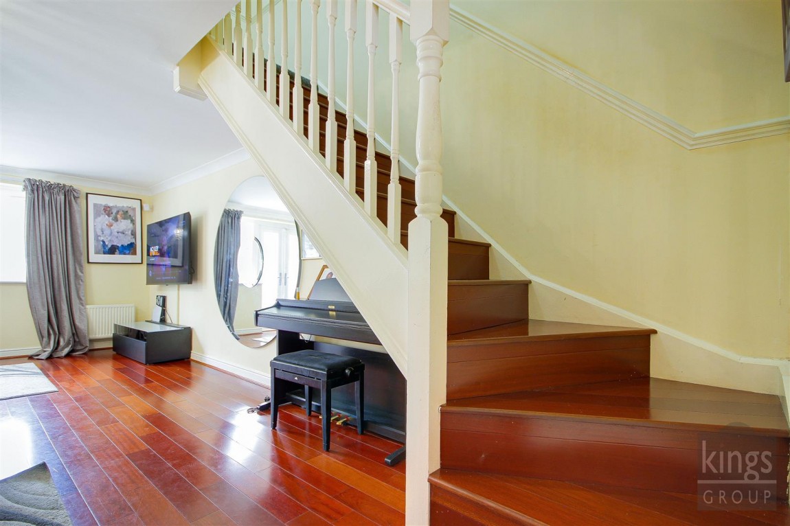 Images for Barrass Close, Enfield