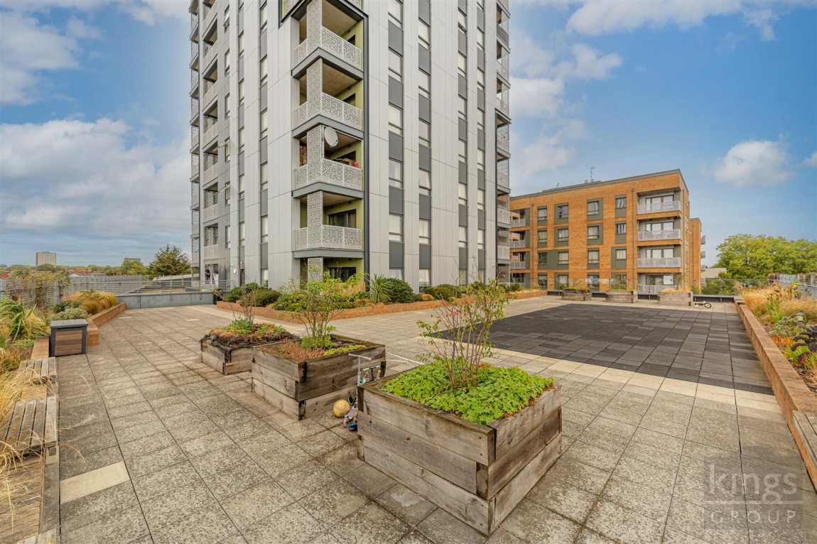 Images for Cannon Road, London
