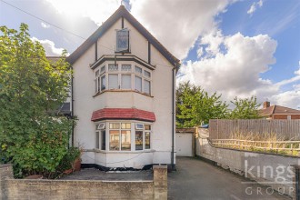 Amersham Avenue, Edmonton, N18