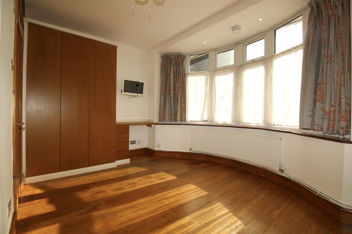 Images for North Circular Road, London, N13