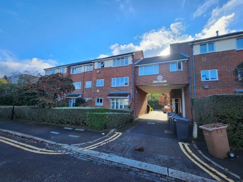 Chingford Avenue, London - EAID:KingsGroupApi2020, BID:30208-15