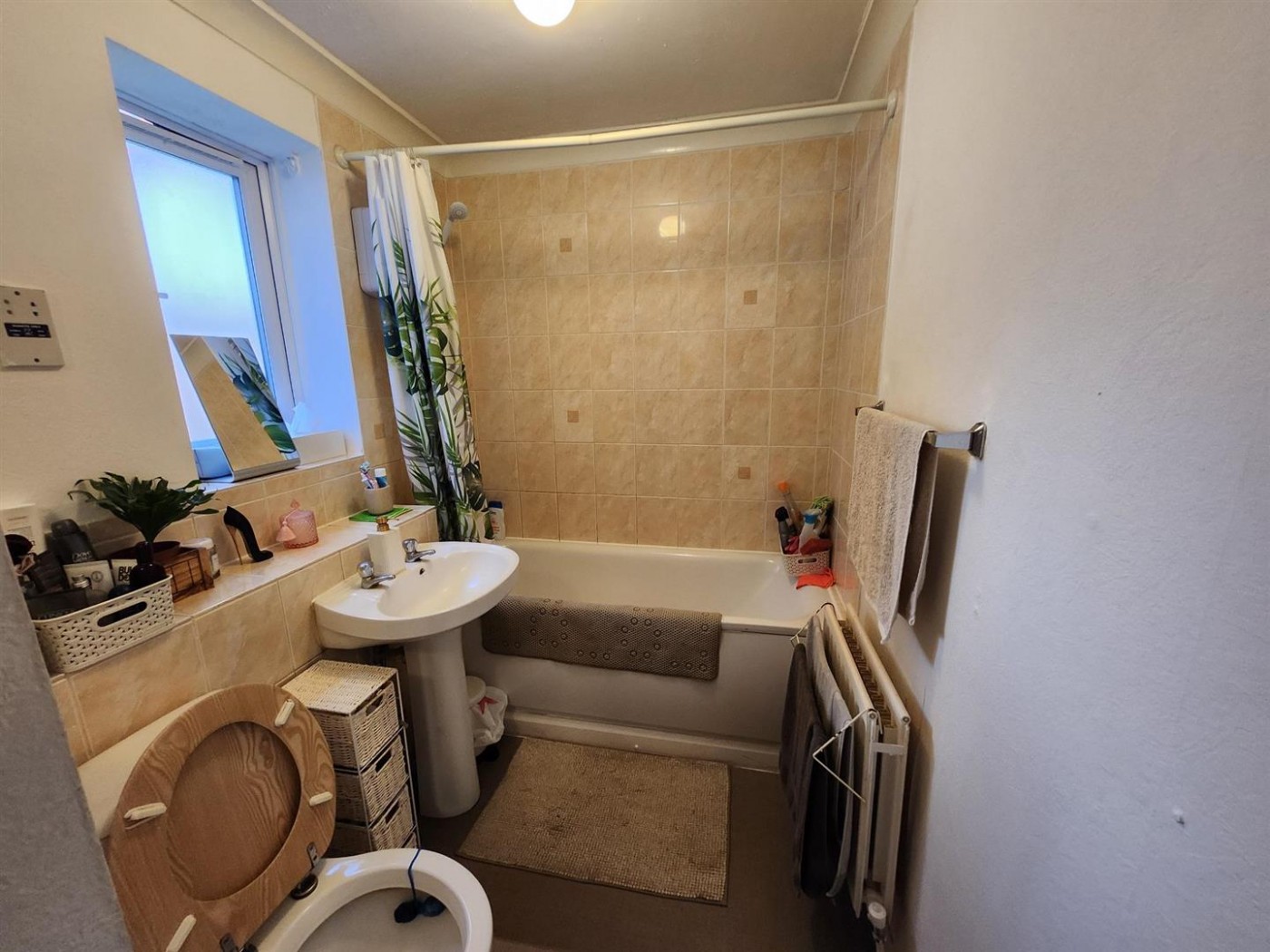 Images for Chingford Avenue, London
