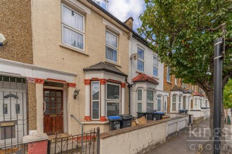 Raynham Avenue, London, N18