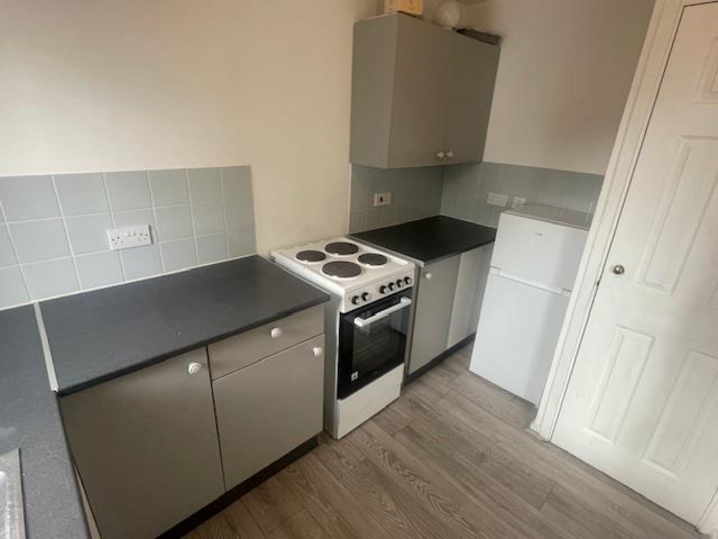 Images for Cross Keys Close, Edmonton