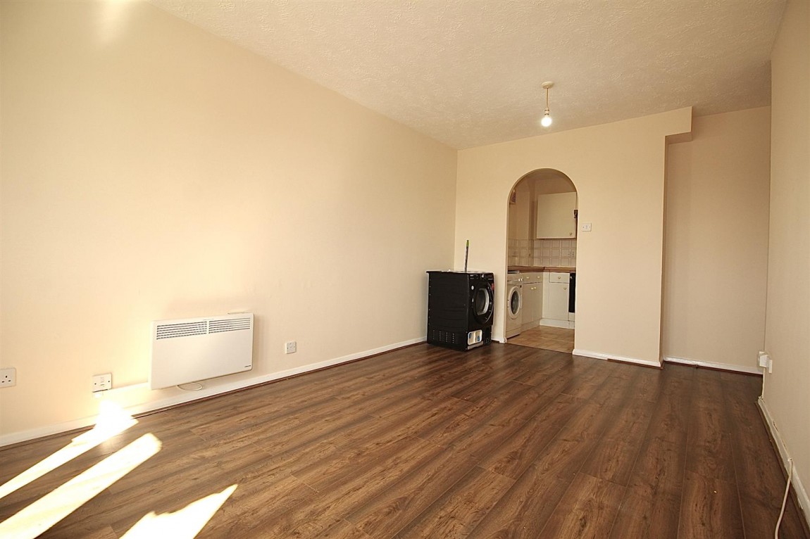 Images for Tennyson Close, Enfield