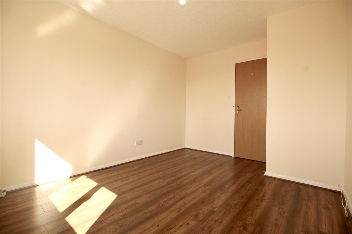 Images for Tennyson Close, Enfield