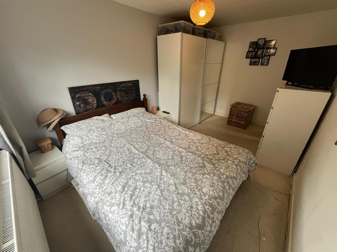 Images for Roundhills, Waltham Abbey