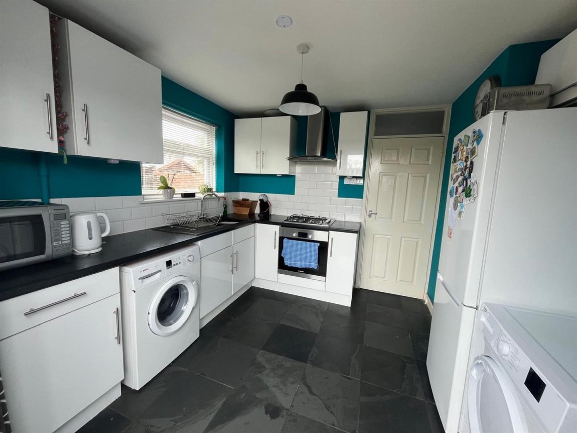 Images for Roundhills, Waltham Abbey