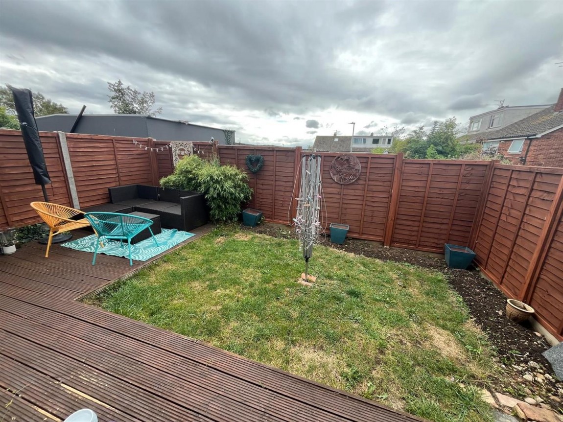 Images for Roundhills, Waltham Abbey