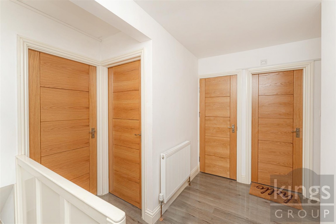 Images for Grosvenor Park Road, London