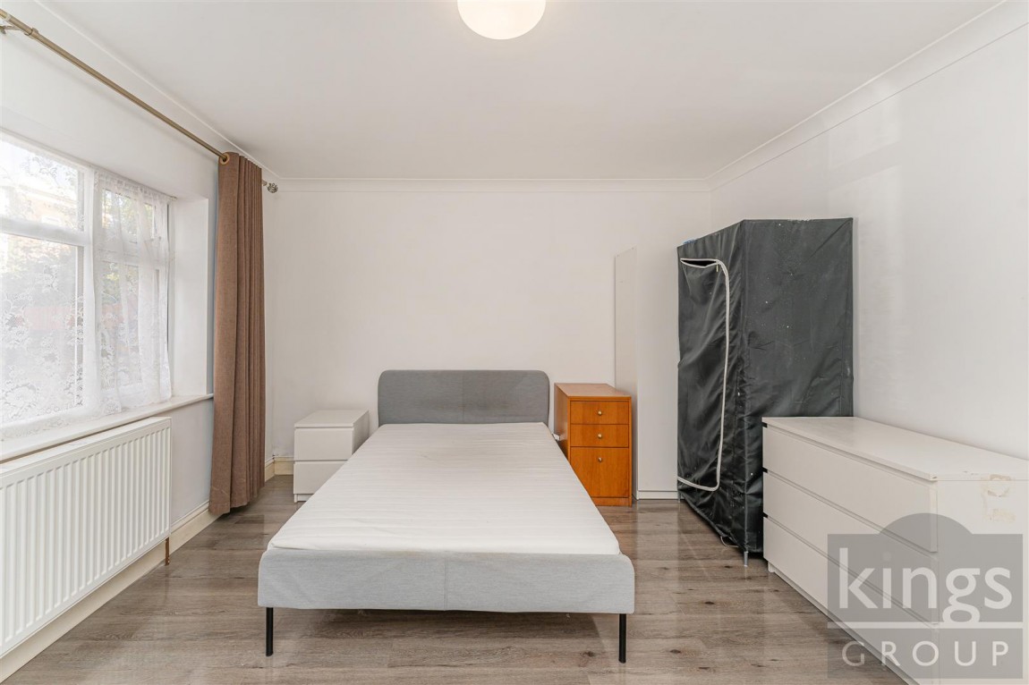 Images for Grosvenor Park Road, London