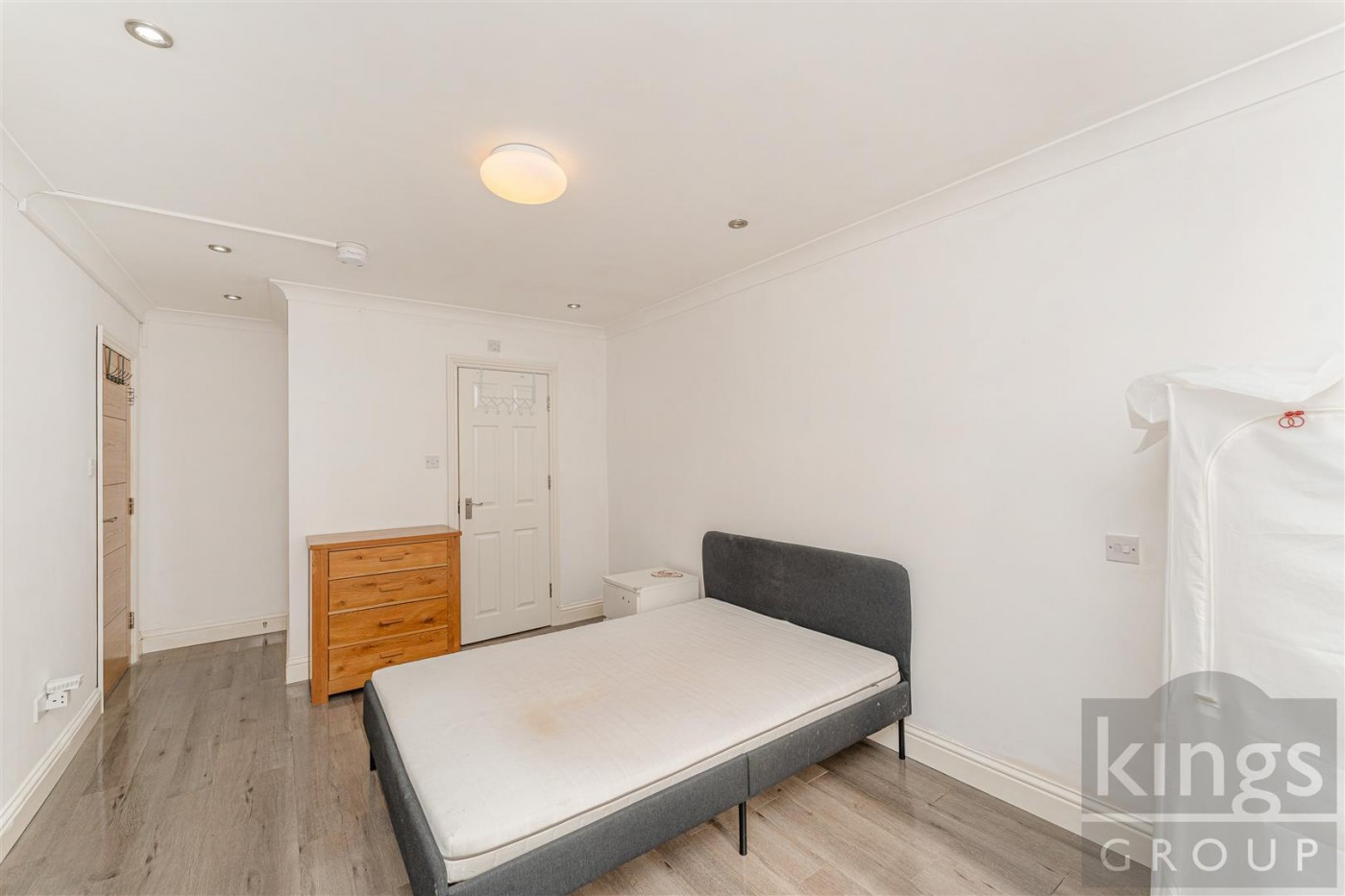 Images for Grosvenor Park Road, London