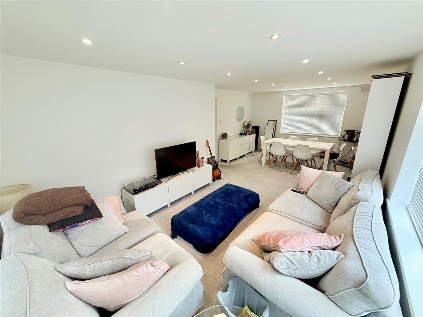 Images for Connaught Avenue, London