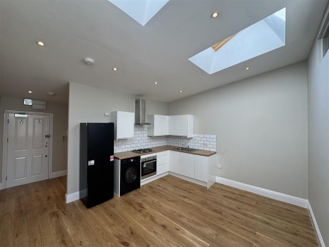 Brunner Road, London - EAID:KingsGroupApi2020, BID:90993-1952