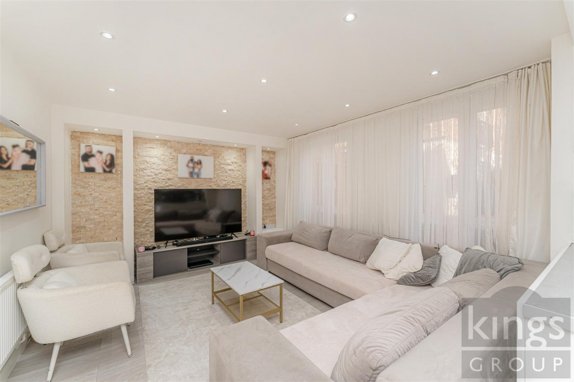 Images for Gareth Drive, London