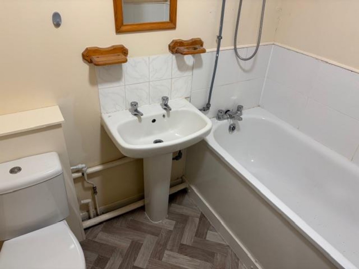 Images for Milestone Close, Edmonton