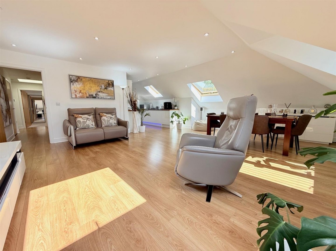 Images for Louisa Oakes Close, London