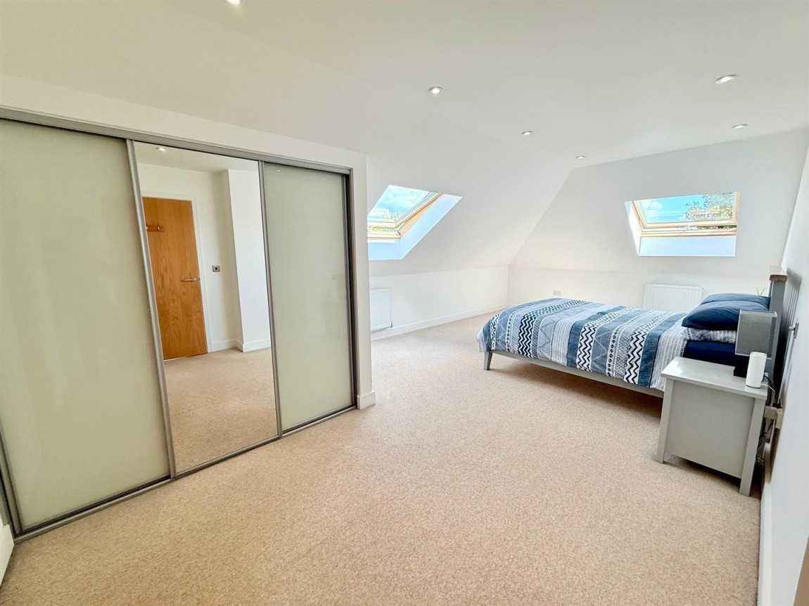 Images for Louisa Oakes Close, London