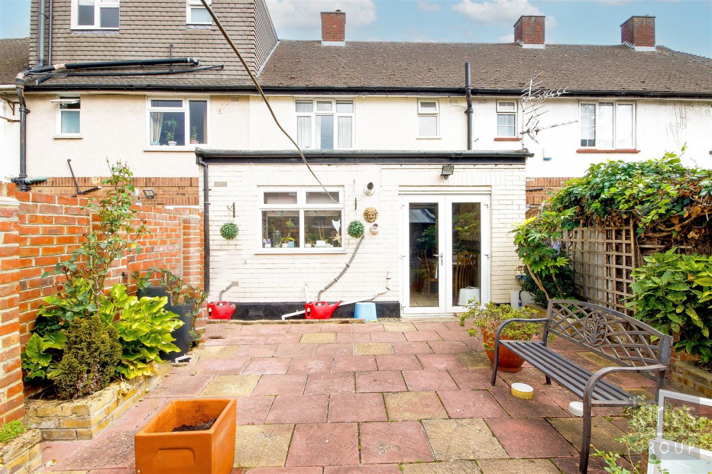 Images for Pembroke Avenue, Enfield