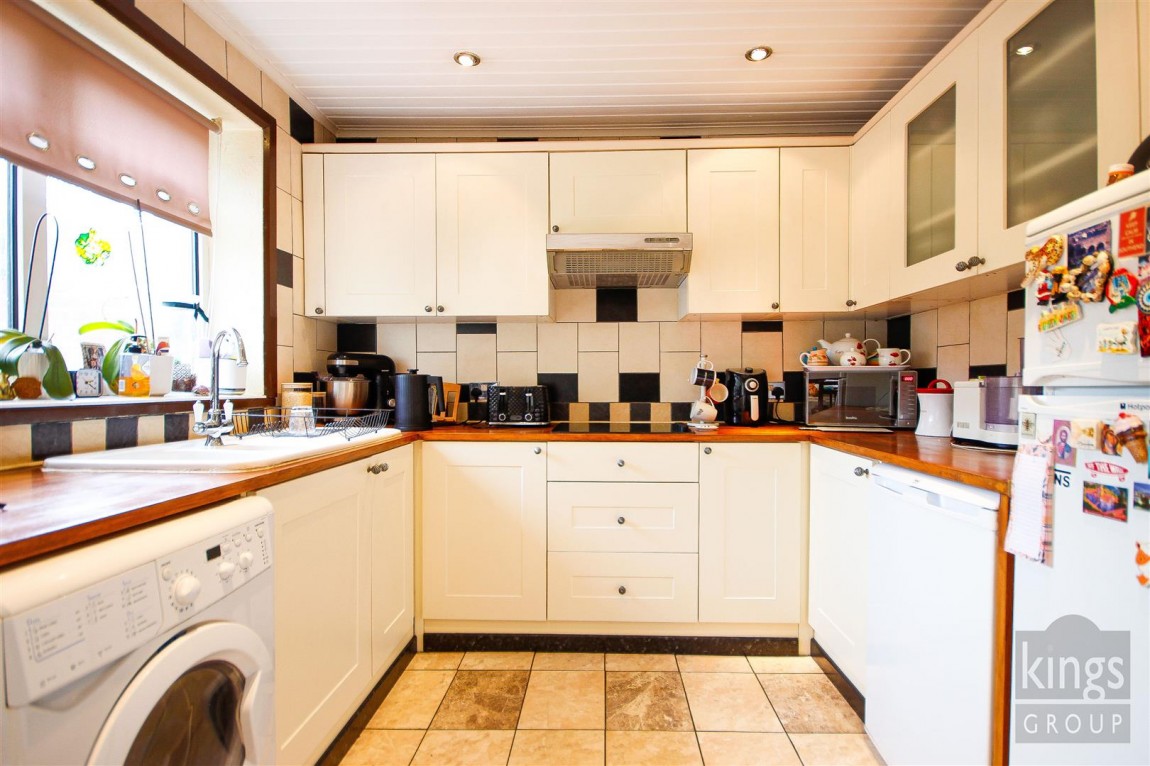 Images for Pembroke Avenue, Enfield