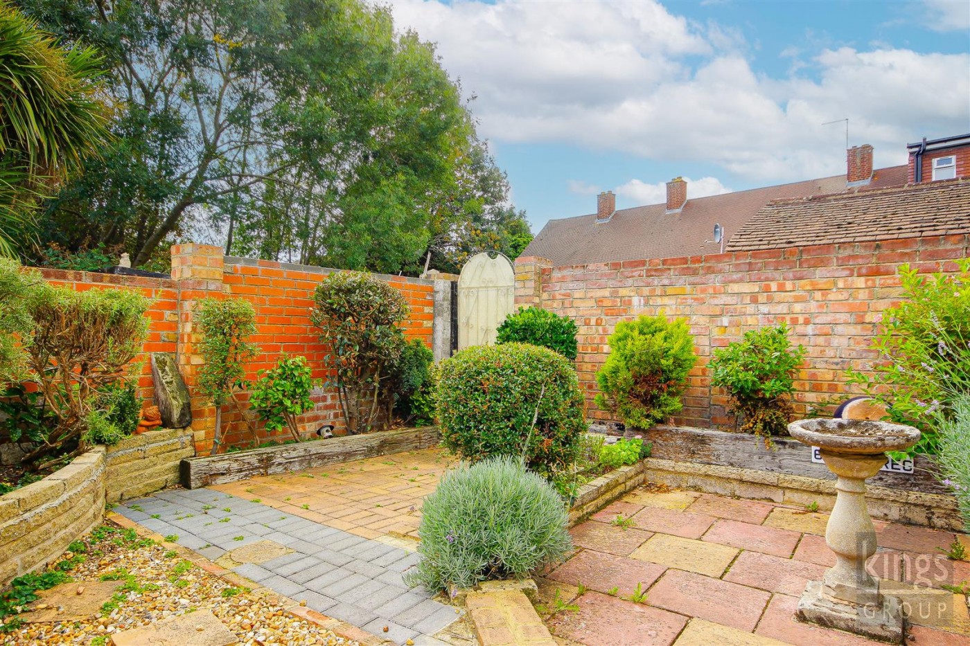 Images for Pembroke Avenue, Enfield