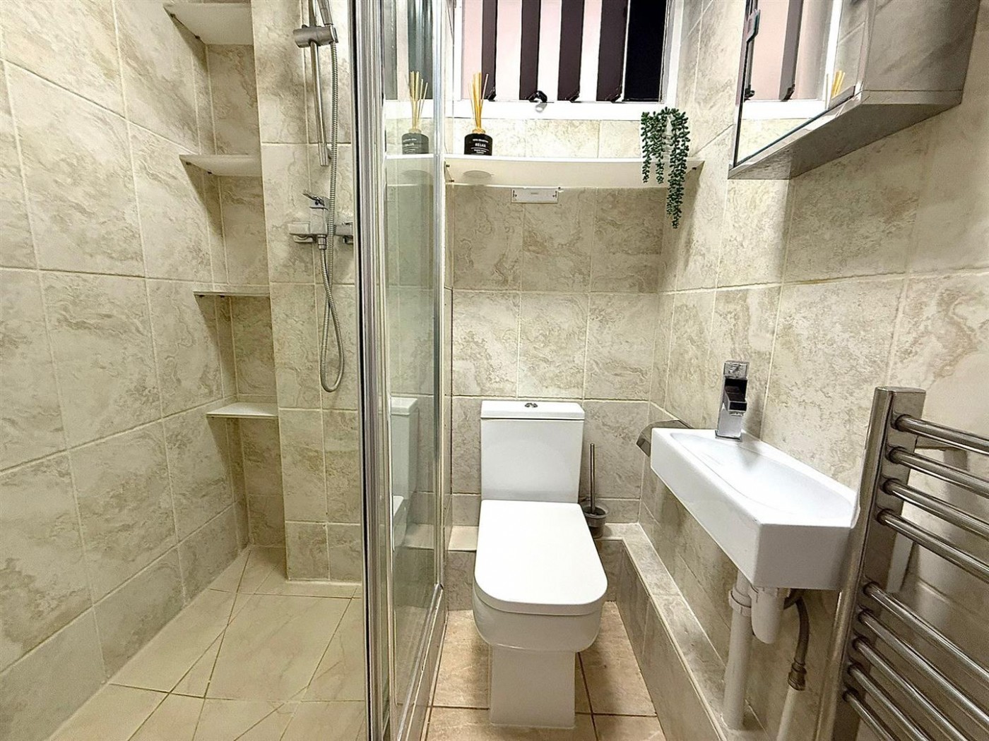 Images for Avalon Close, Enfield