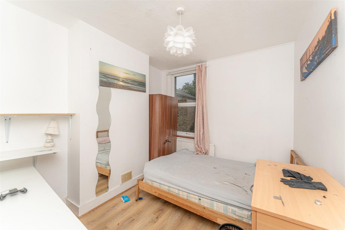 Images for Shelbourne Road, London