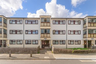 Hamilton Close, London