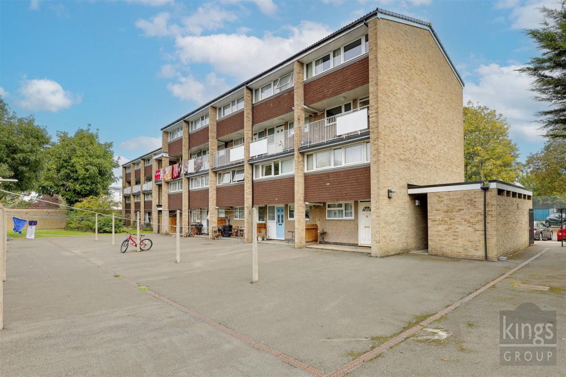 Images for Ivinghoe Close, Enfield