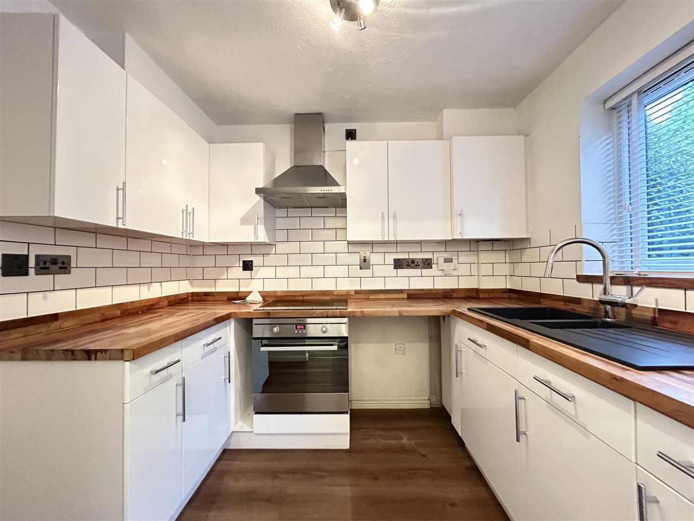 Images for Davenport, Harlow