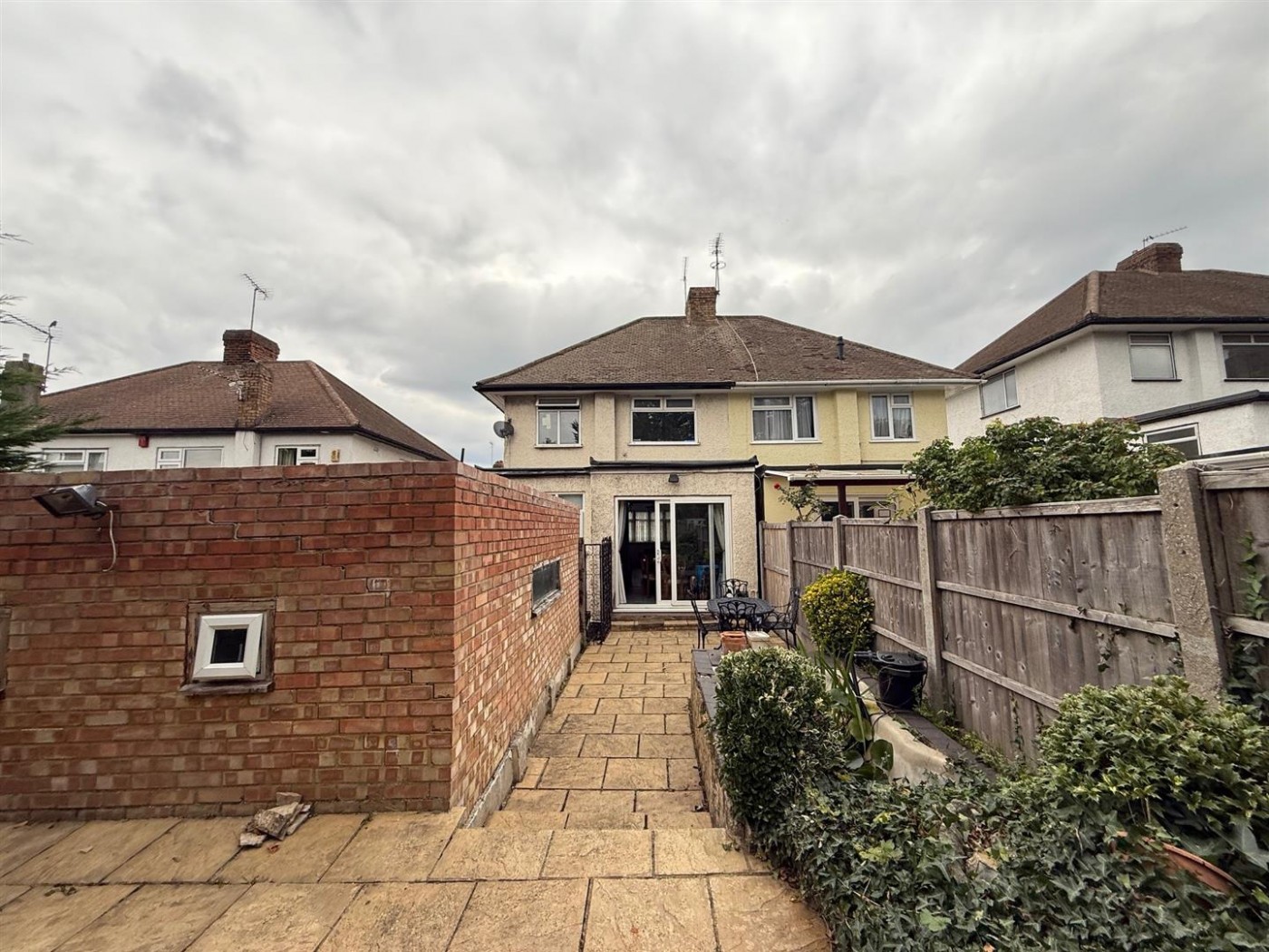 Images for Amesbury Drive, London