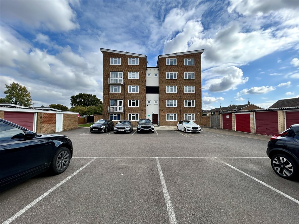 Images for Pytt Field, Harlow