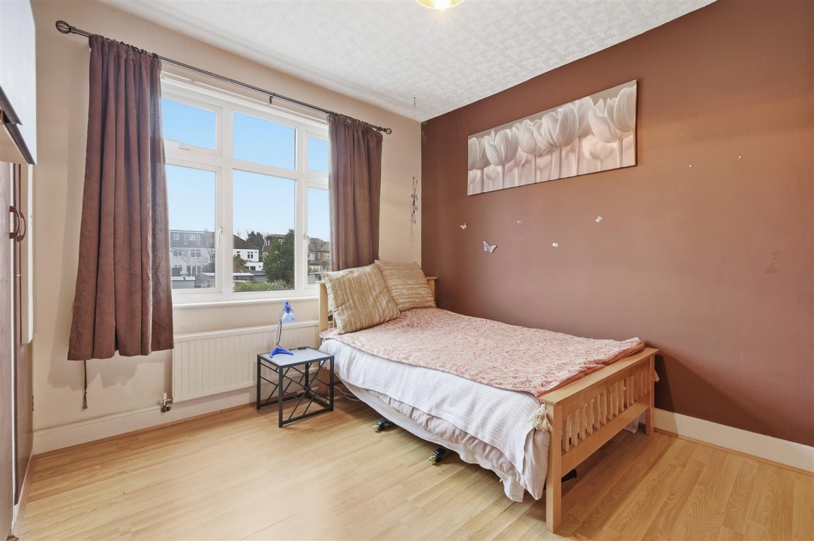 Images for Ridge Crest, Enfield