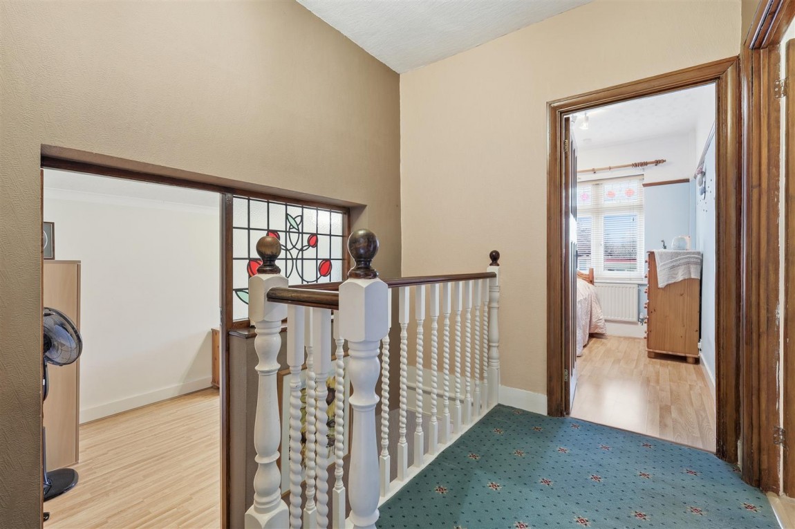 Images for Ridge Crest, Enfield