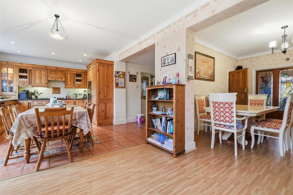 Images for Ridge Crest, Enfield