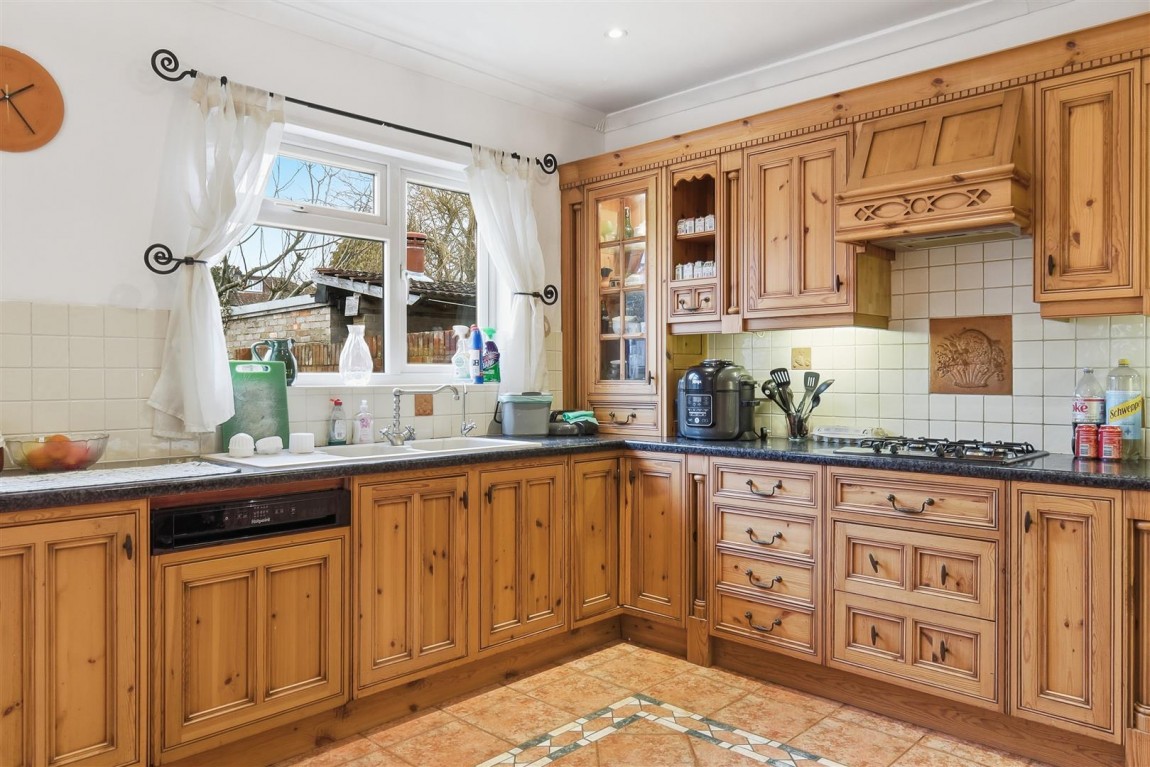 Images for Ridge Crest, Enfield