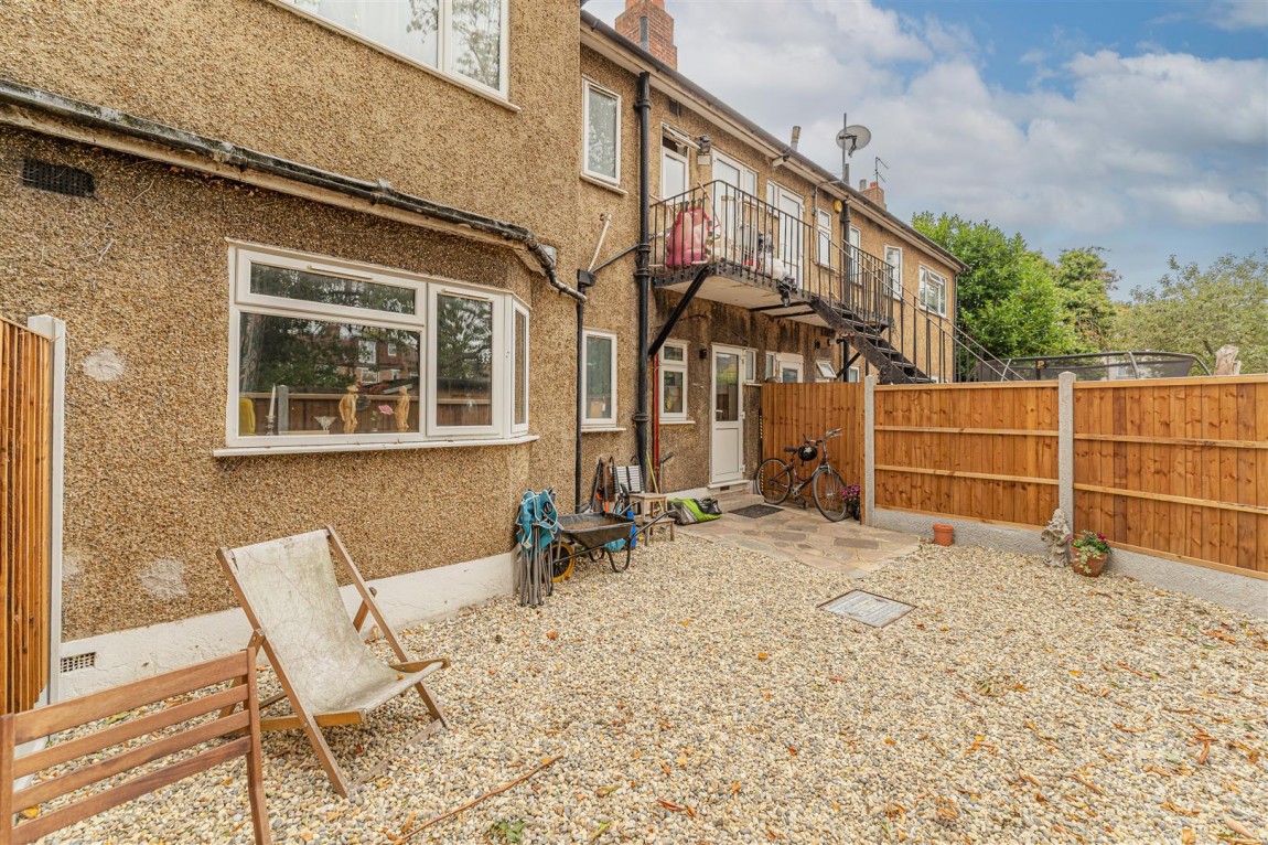 Images for Briaris Close, London