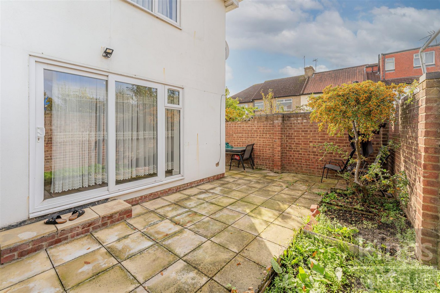 Images for Leyland Avenue, Enfield