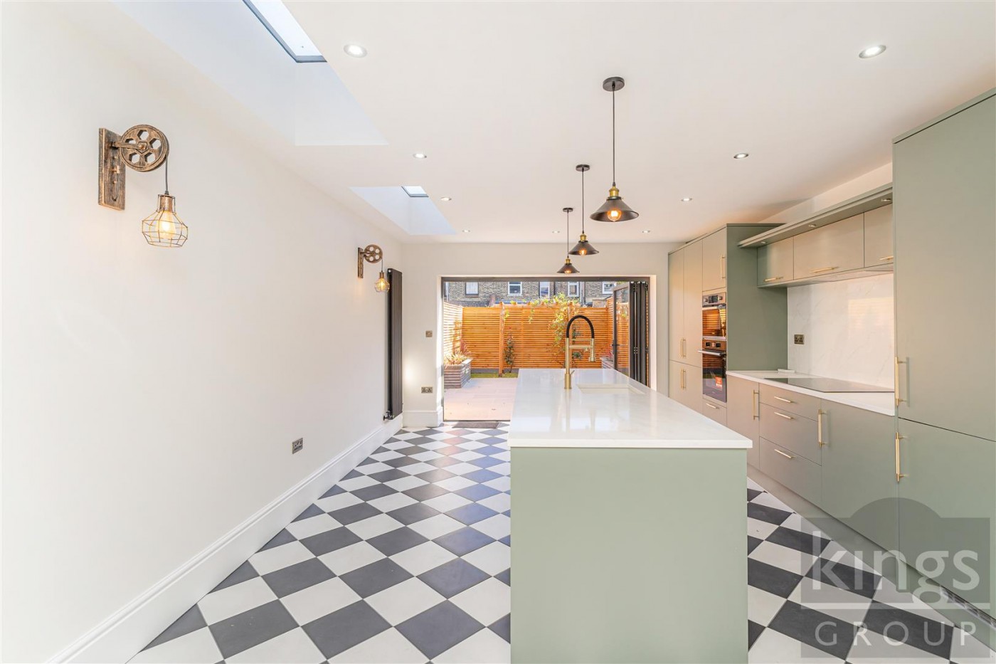 Images for Pembar Avenue, London