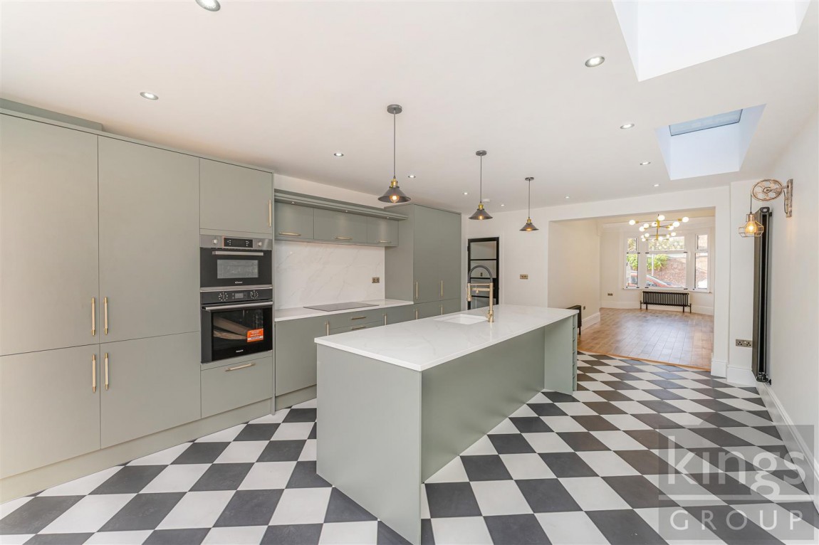 Images for Pembar Avenue, London