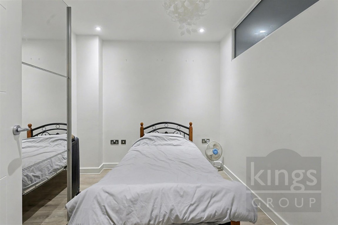 Images for Edinburgh Gate, Harlow