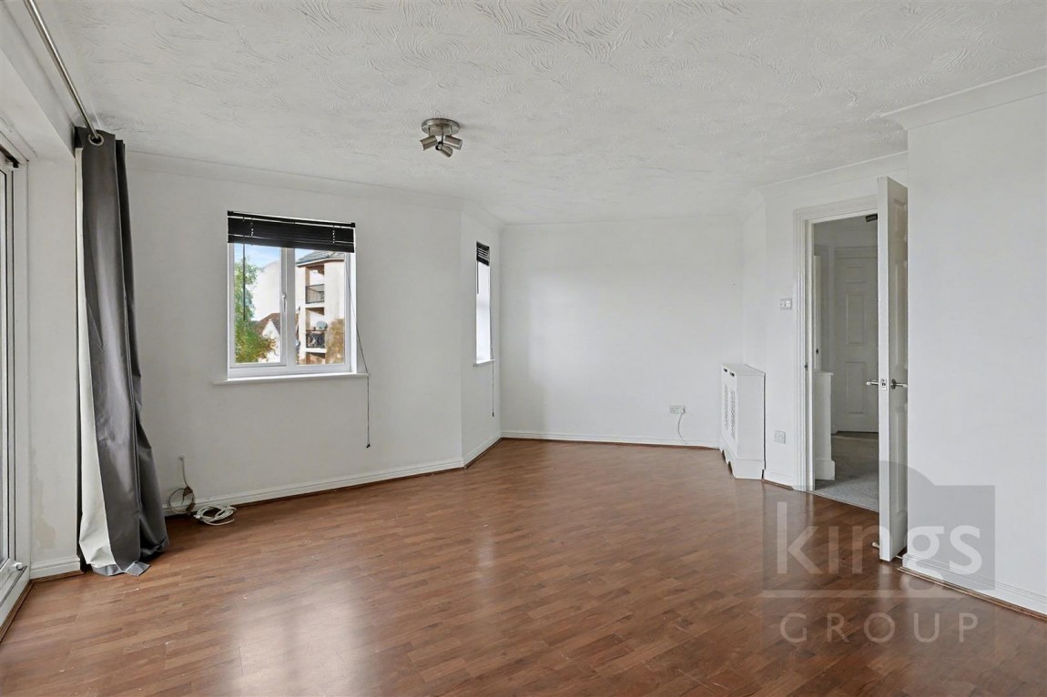 Images for Chelsea Gardens, Church Langley