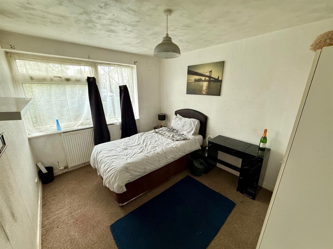 Images for Downlands, Waltham Abbey