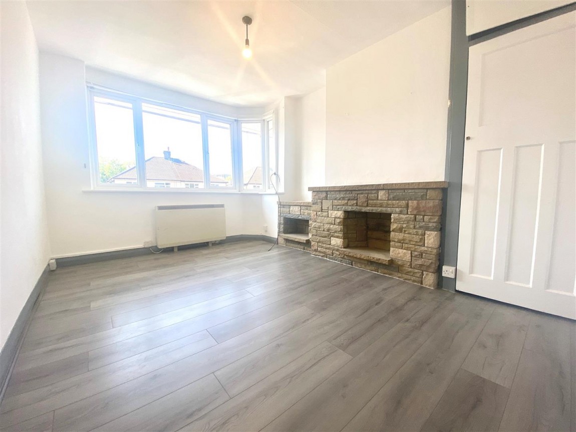 Images for Lyndhurst Gardens, Enfield