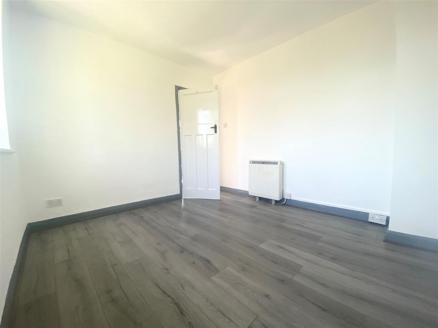 Images for Lyndhurst Gardens, Enfield