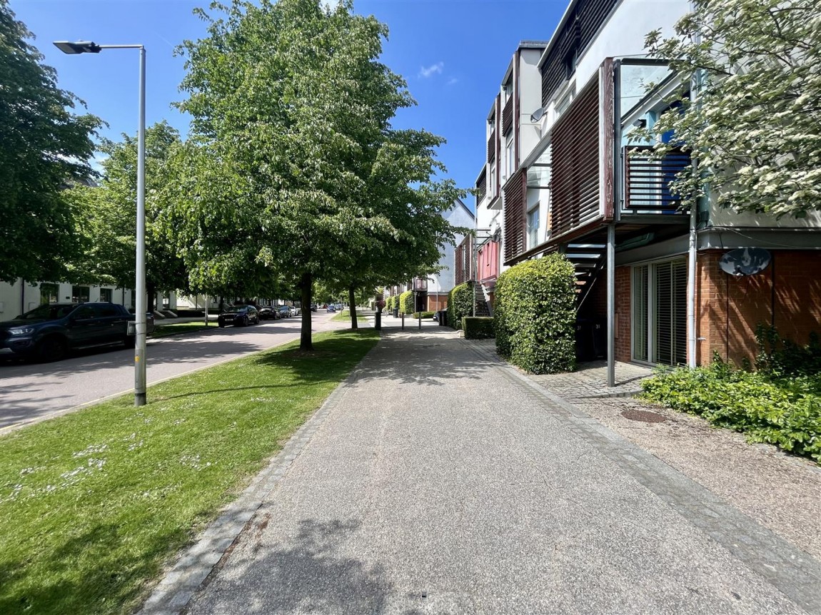 Images for The Chase, Newhall