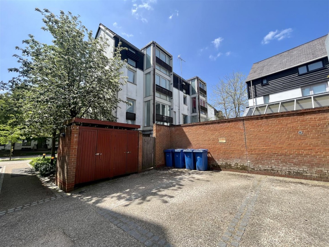 Images for The Chase, Newhall