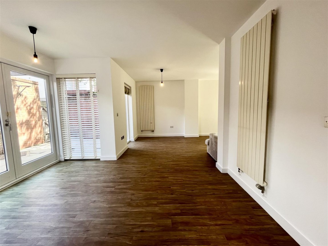 Images for The Chase, Newhall