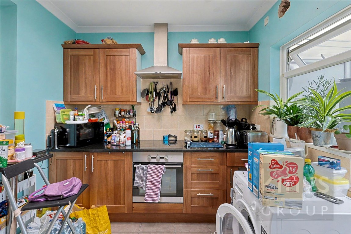 Images for Curzon Avenue, Enfield